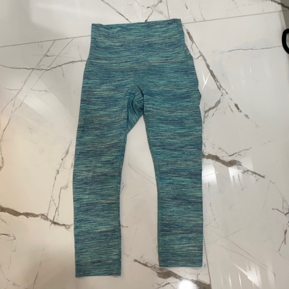 Lululemon crop pants